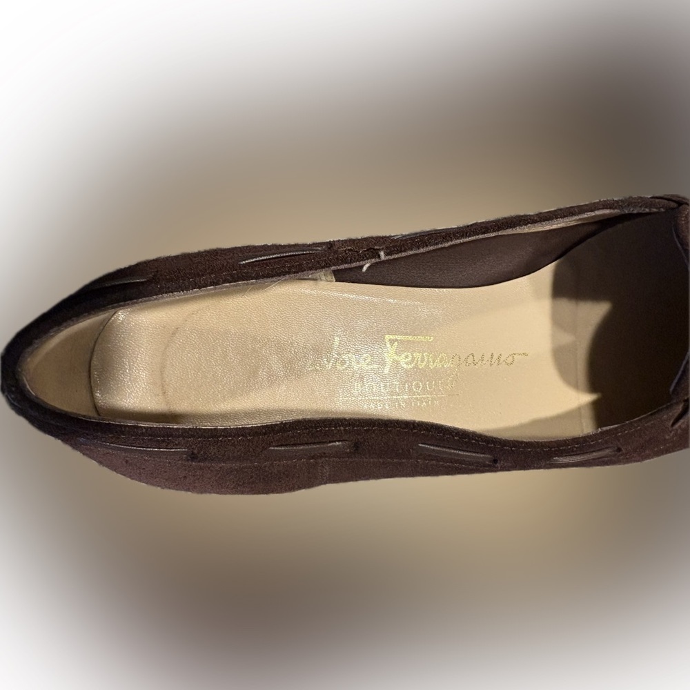 Salvatore Ferragamo Vintage Women’s Chocolate Suede Loafers with Leather Tassels - Picture 4 of 12